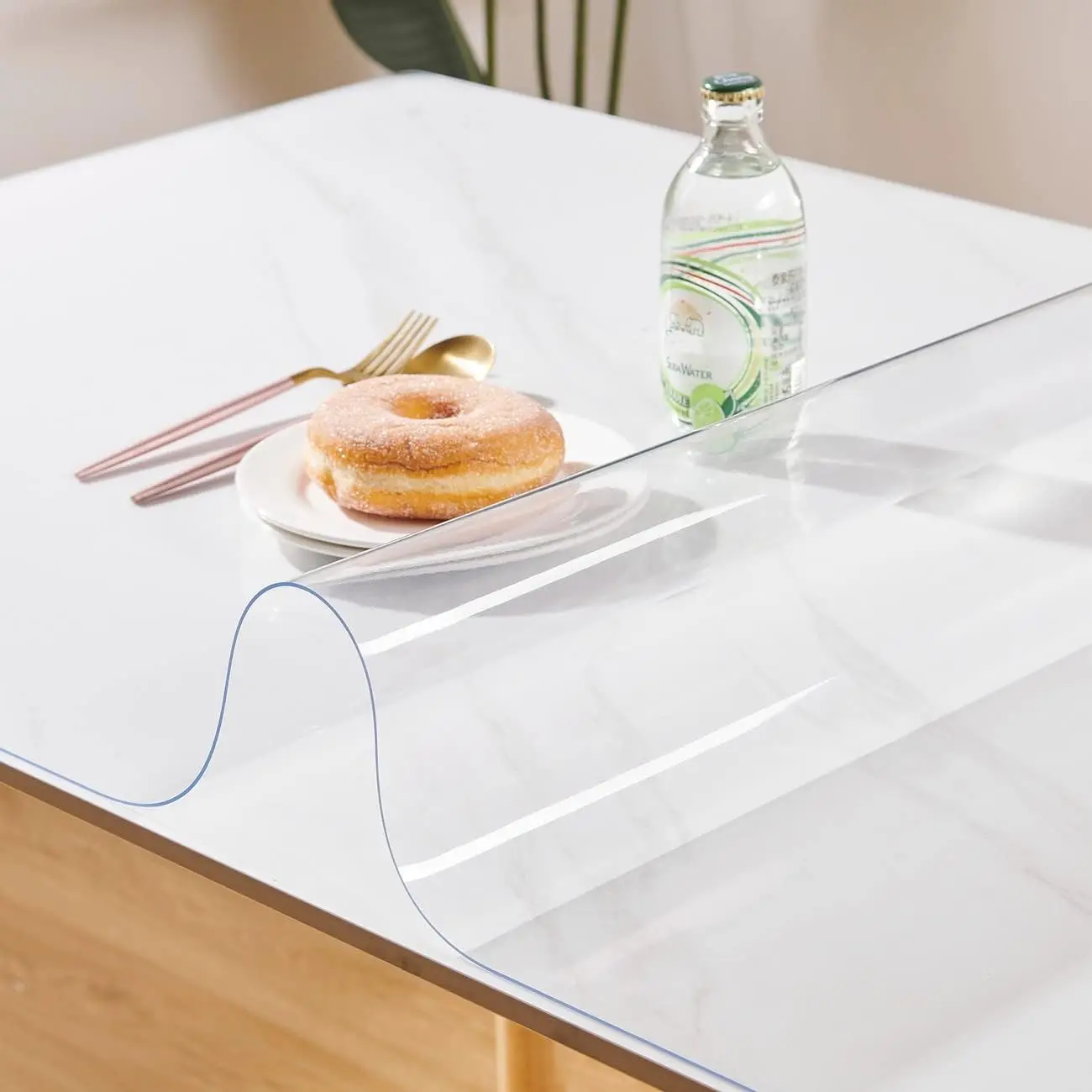 Home Textiles Today News - Durchsichtiger Vinyl-Tischdeckenbezug, rechteckige Tischdecken aus Kunststoff,